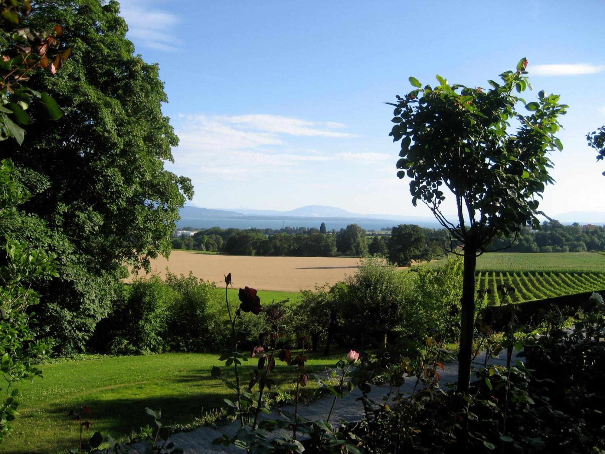 Le Chateau Lavigny Exterior photo